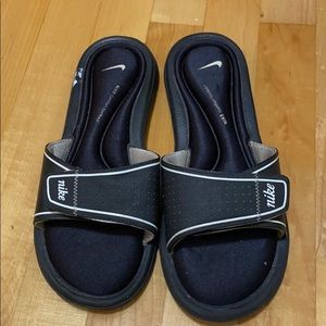 women's nike slides